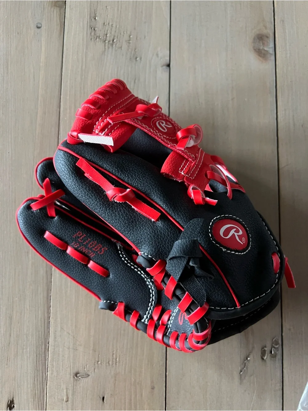 New Rawlings Glove 10 inch